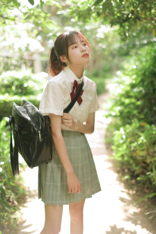 饲育